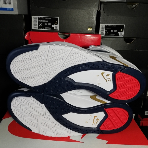 NIKE AIR FLIGHT "DNA" PREMIUM MEN'S US SIZE 9 BRAND NEW IN BOX - Picture 9 of 10